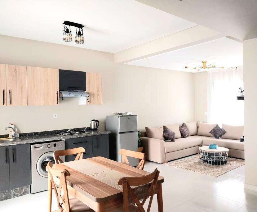 Appartement Cosy Proche Aeroport Deroua Buitenkant foto