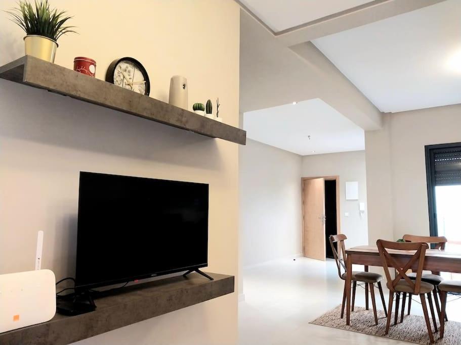 Appartement Cosy Proche Aeroport Deroua Buitenkant foto