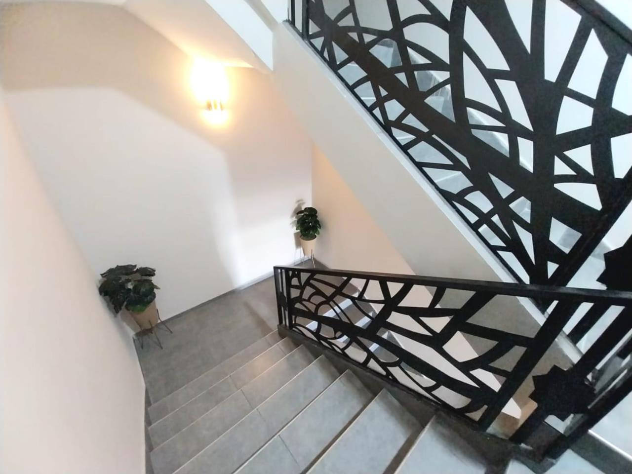 Appartement Cosy Proche Aeroport Deroua Buitenkant foto
